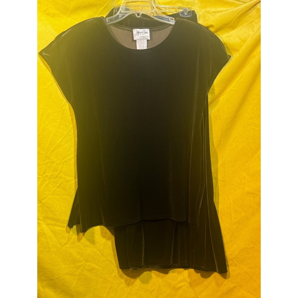 Jeffrey & Dara Olive Green Velvet 2 Piece Set Top and Maxi Skirt Size 8 Vintage